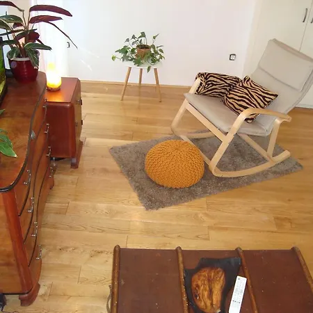 Holiday Borgo 度假居 *